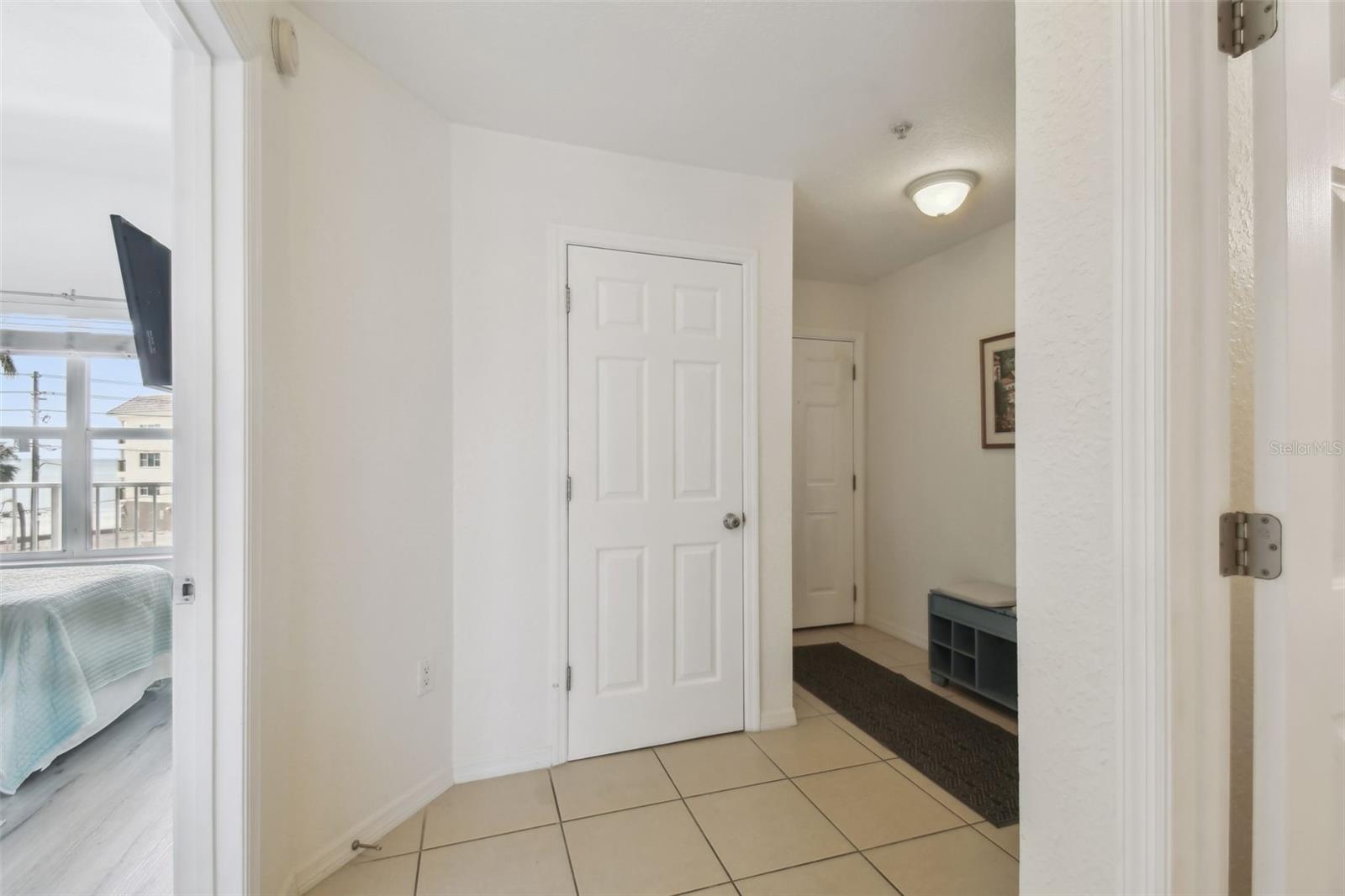 Image 23 of 49 For 13999 Gulf Boulevard 302