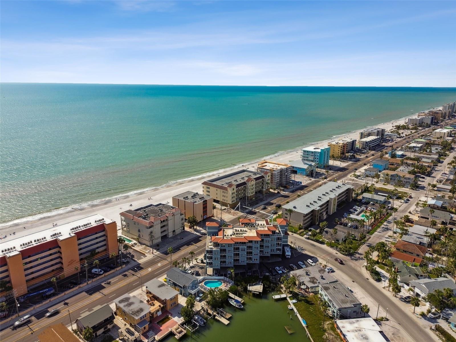 Image 3 of 49 For 13999 Gulf Boulevard 302