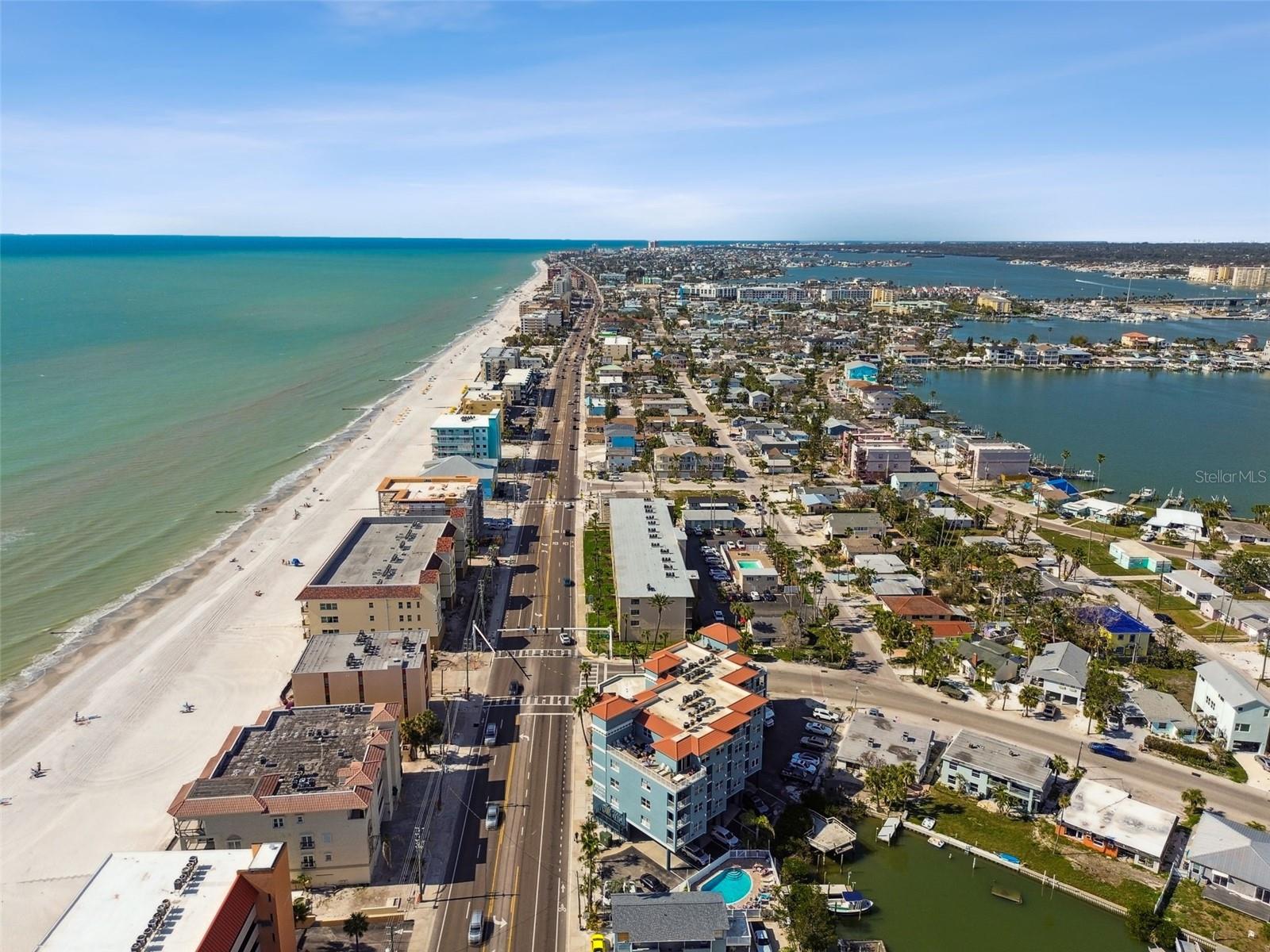 Image 48 of 49 For 13999 Gulf Boulevard 302