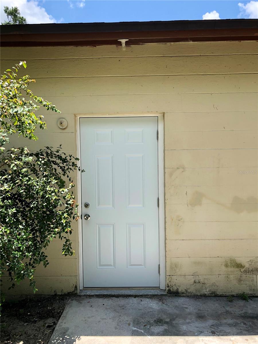Image 10 of 66 For 6205 Brandon Circle