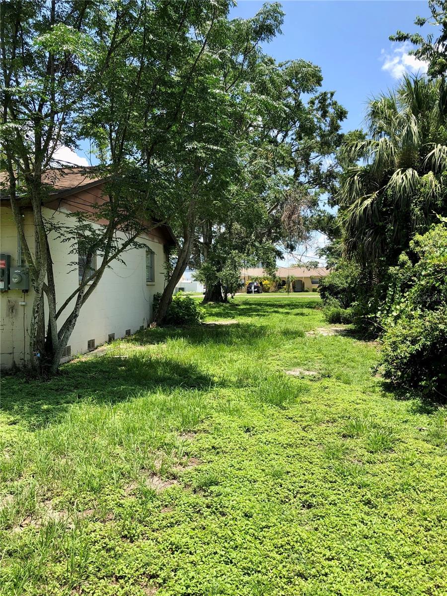 Image 20 of 66 For 6205 Brandon Circle