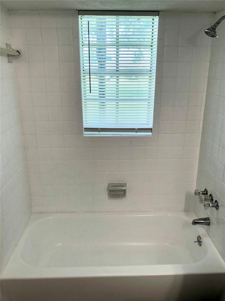 Image 33 of 66 For 6205 Brandon Circle