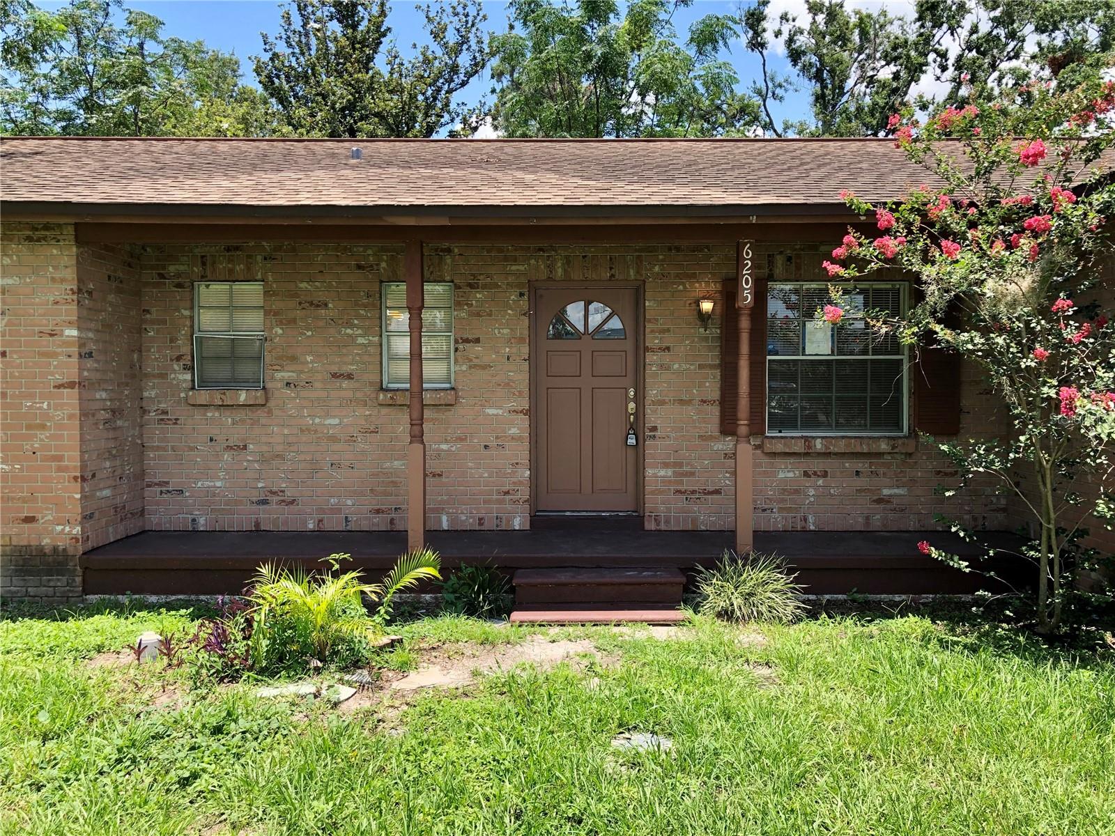 Image 4 of 66 For 6205 Brandon Circle