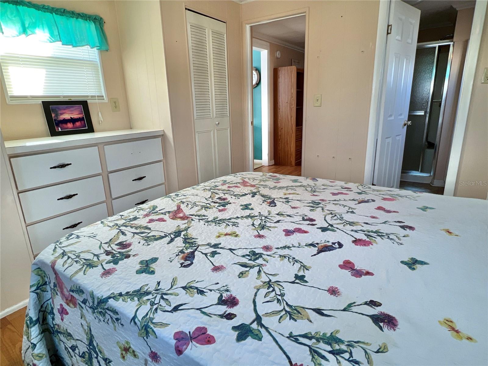 Listing photo id 17 for 7167 Mount Hawthorne Road Ne 591