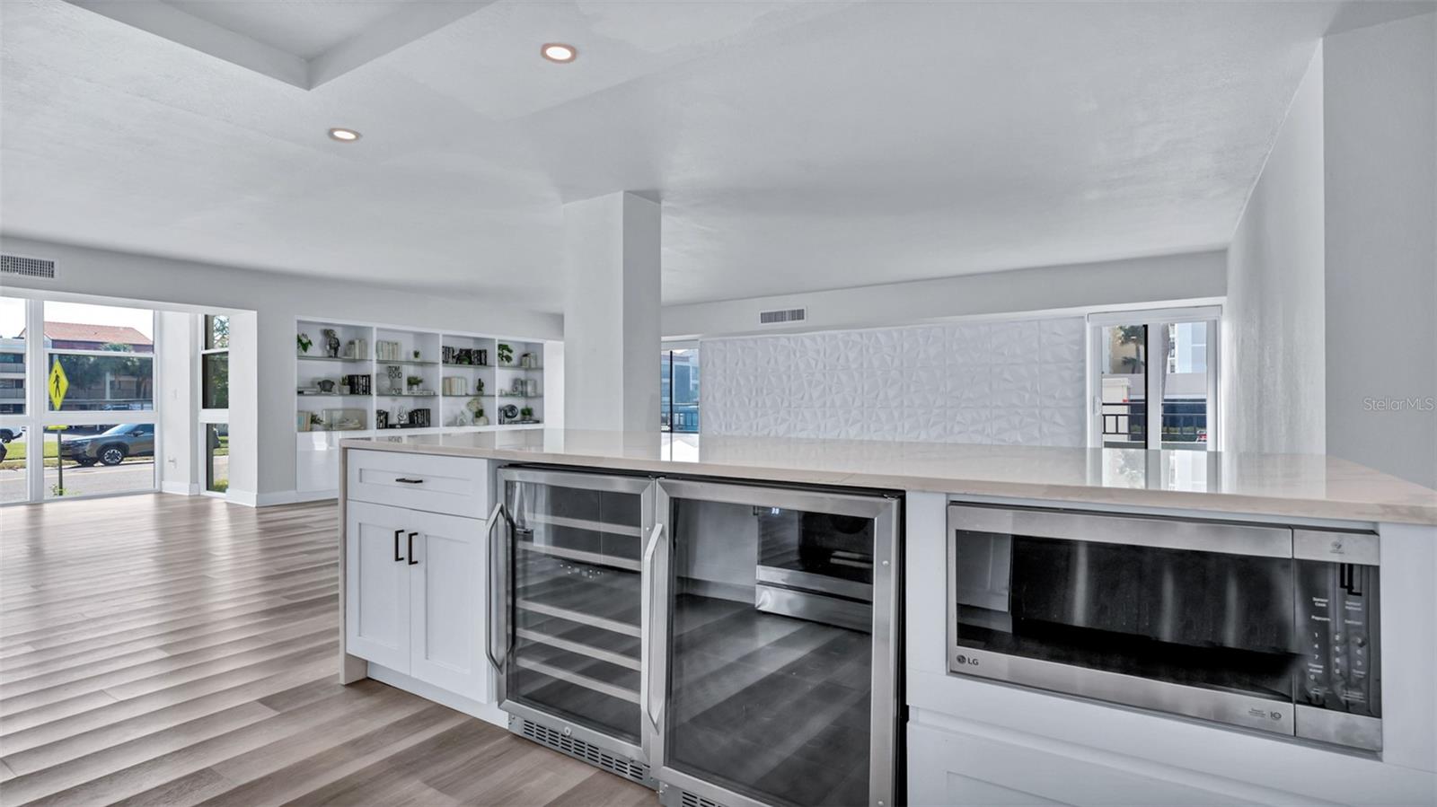 Image 14 of 66 For 855 Bayway Boulevard 105