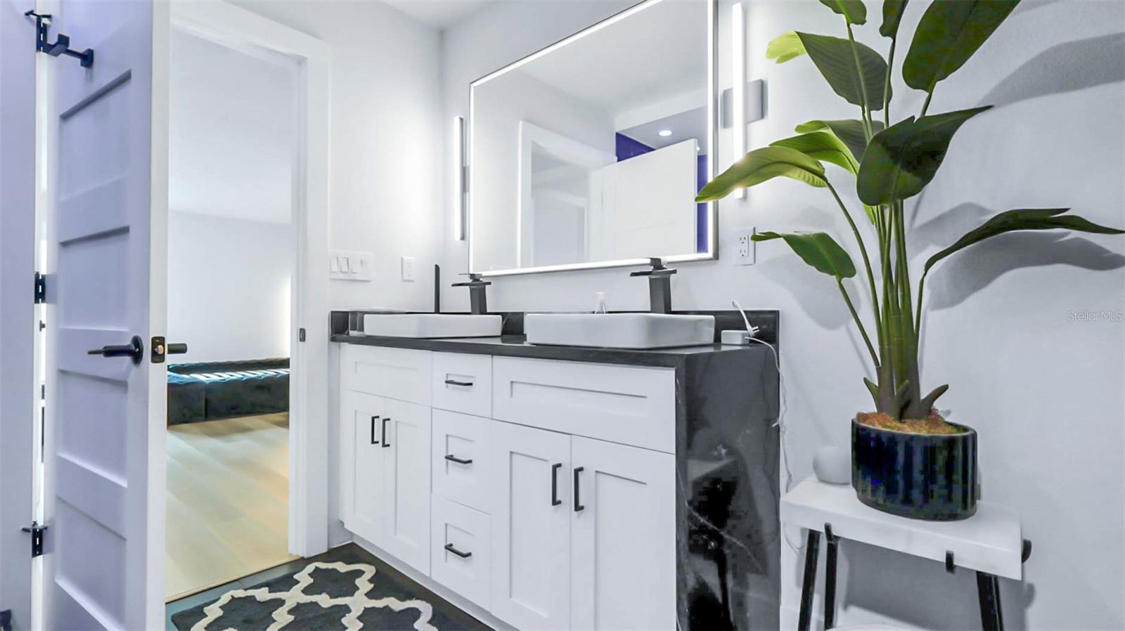 Image 31 of 66 For 855 Bayway Boulevard 105