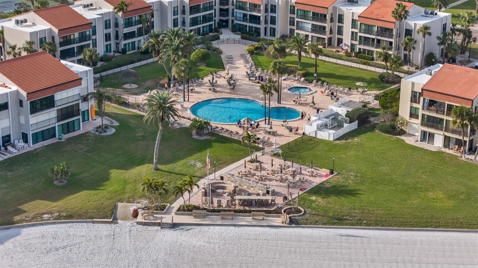 Image 48 of 66 For 855 Bayway Boulevard 105
