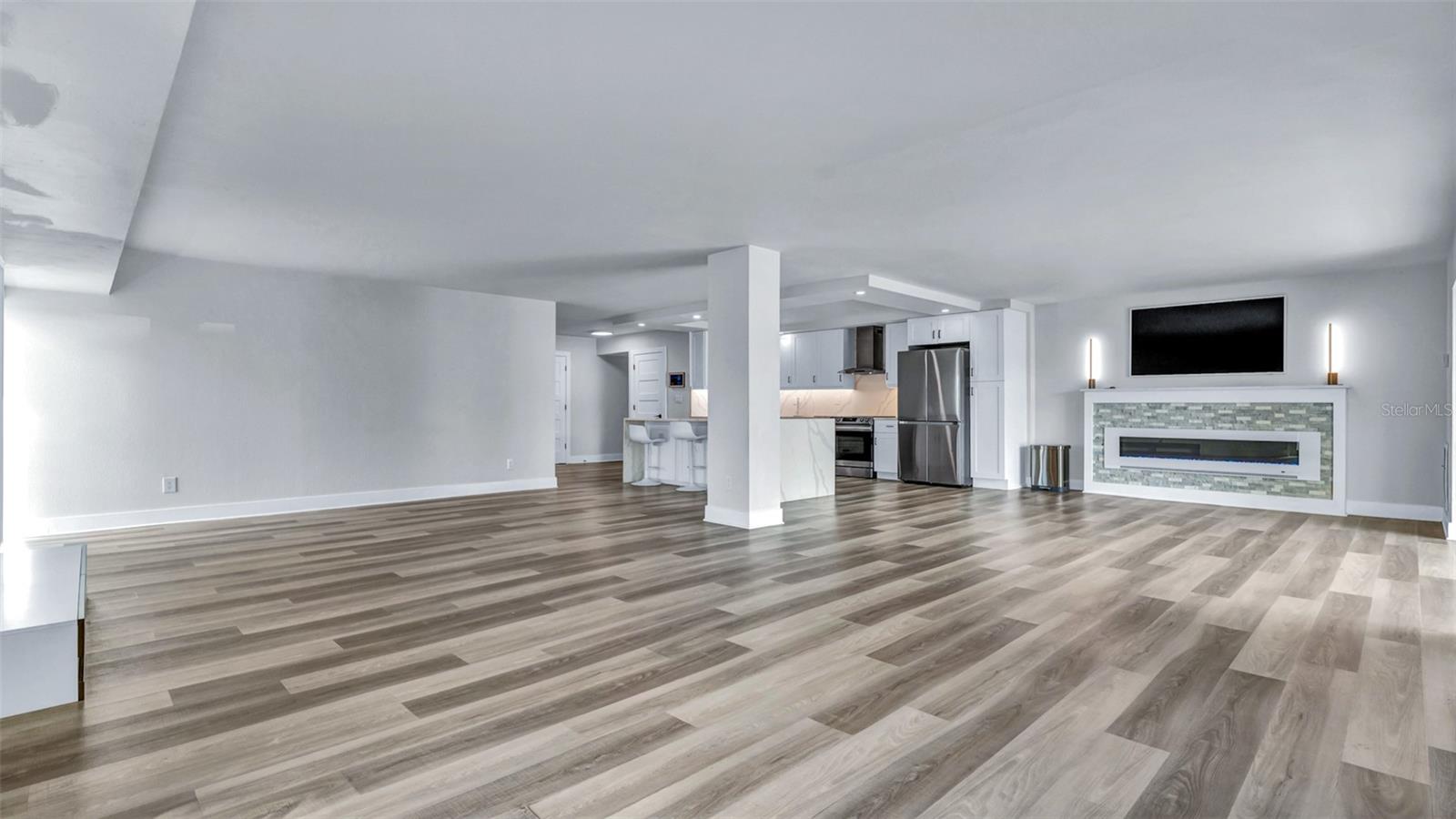 Image 9 of 66 For 855 Bayway Boulevard 105