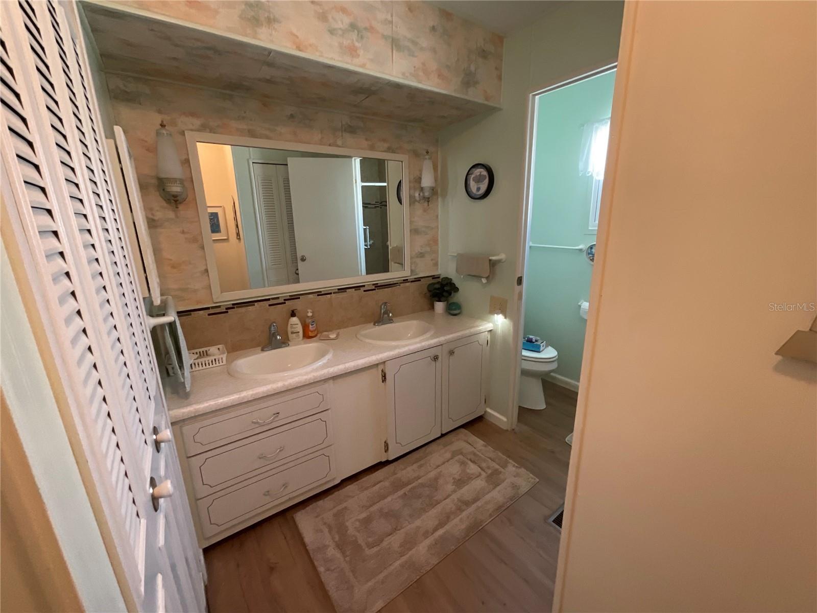 Image 15 of 25 For 9900 Ulmerton Road 242