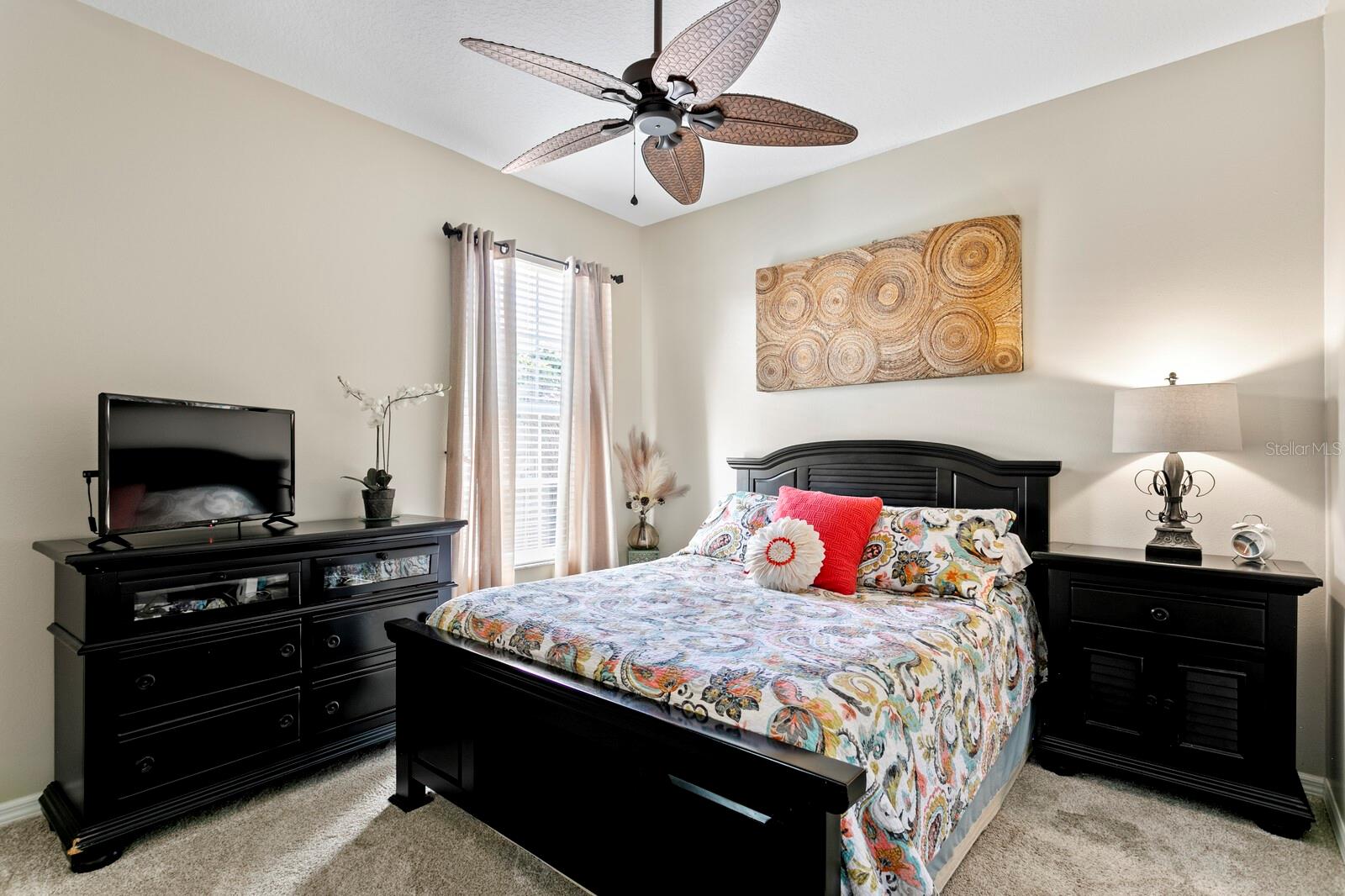 Listing photo id 29 for 18149 Regents Square Drive