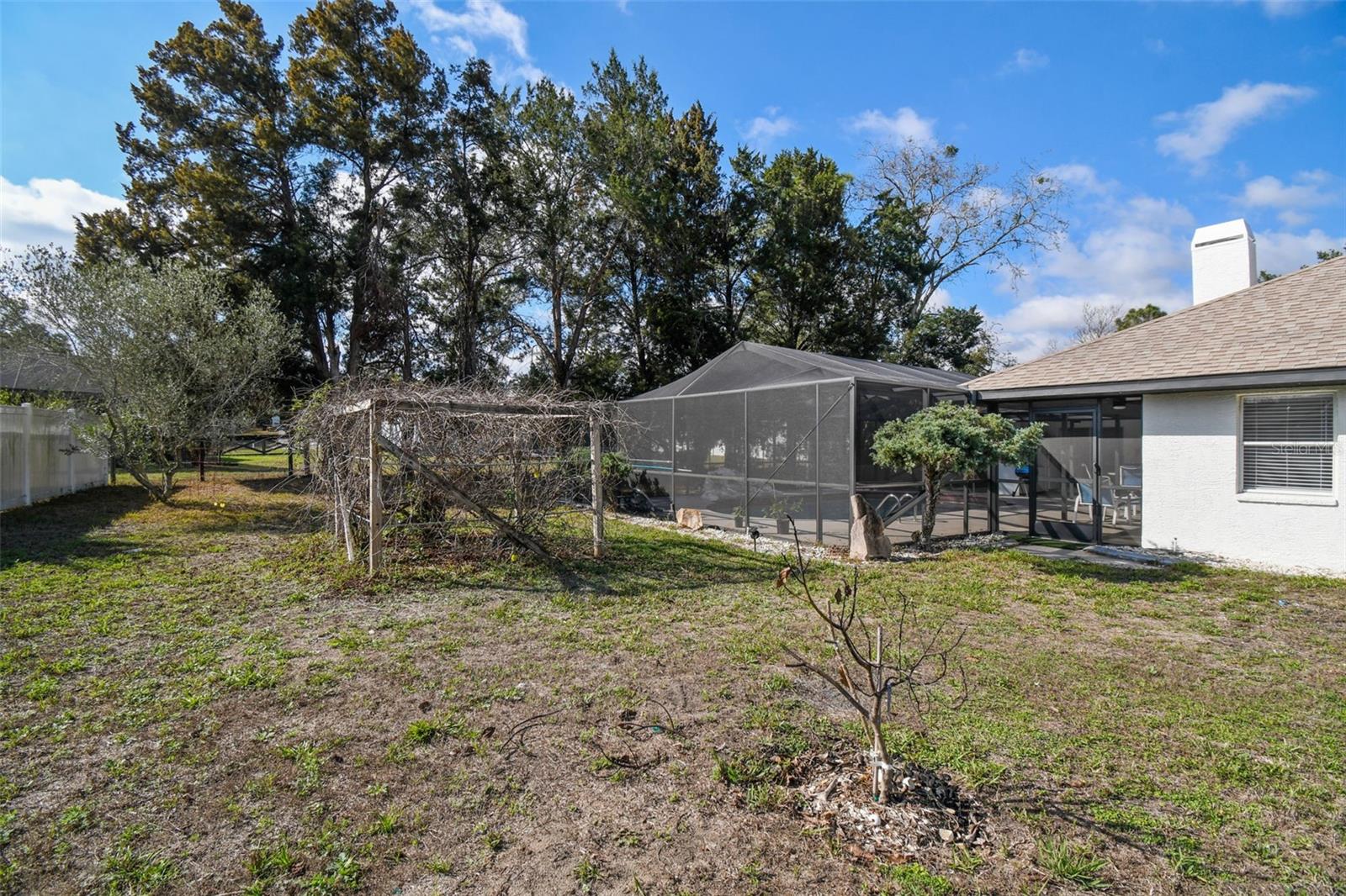 Listing photo id 27 for 13635 Coronado Drive