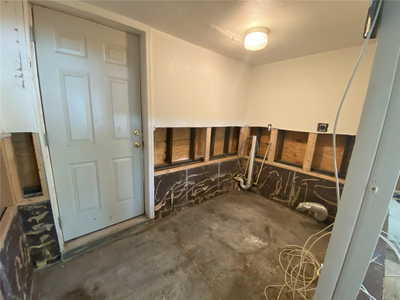 Image 17 of 21 For 2832 Bay Haven Drive