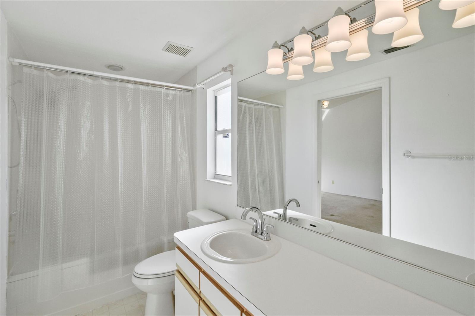 Image 19 of 33 For 4320 51st Avenue S
