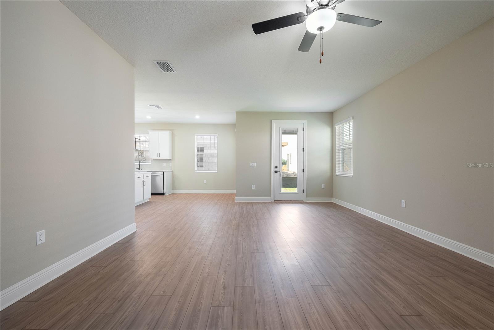 Image 3 of 7 For 7721 Somersworth Drive