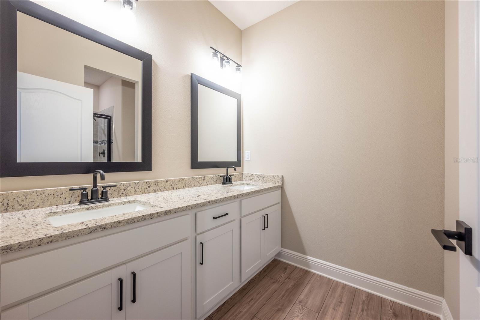 Image 5 of 7 For 7721 Somersworth Drive