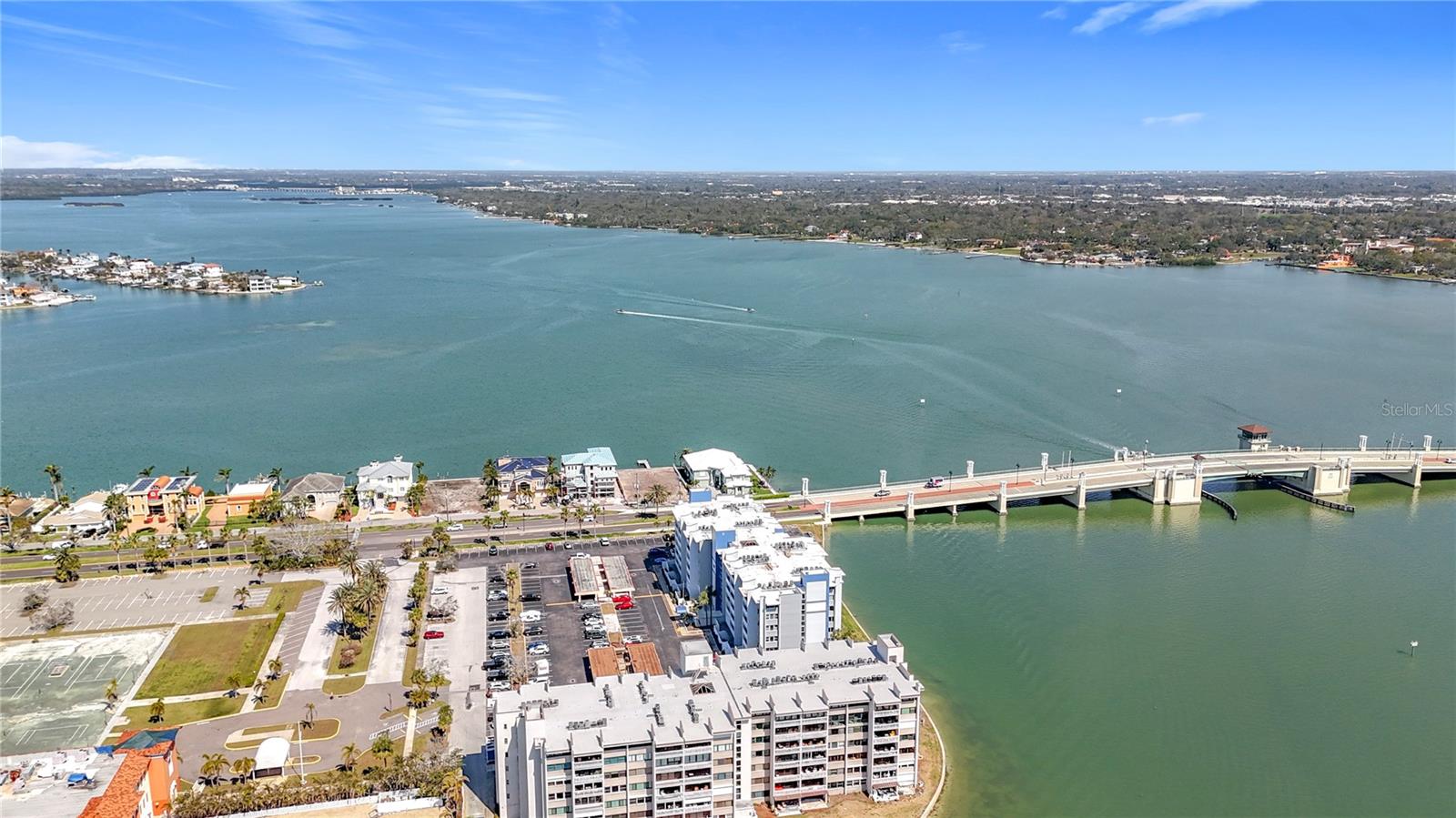 Image 63 of 68 For 500 Treasure Island Causeway 207