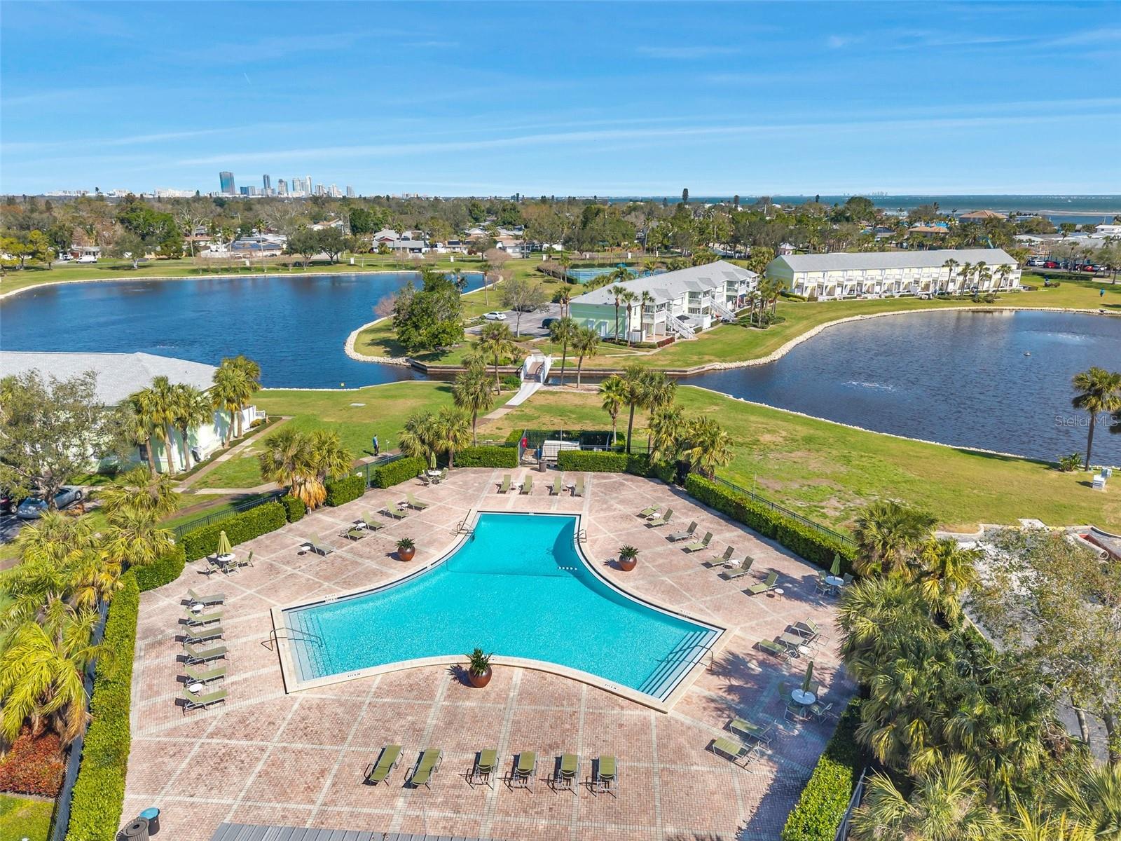 Image 53 of 60 For 4842 Coquina Key Drive Se B