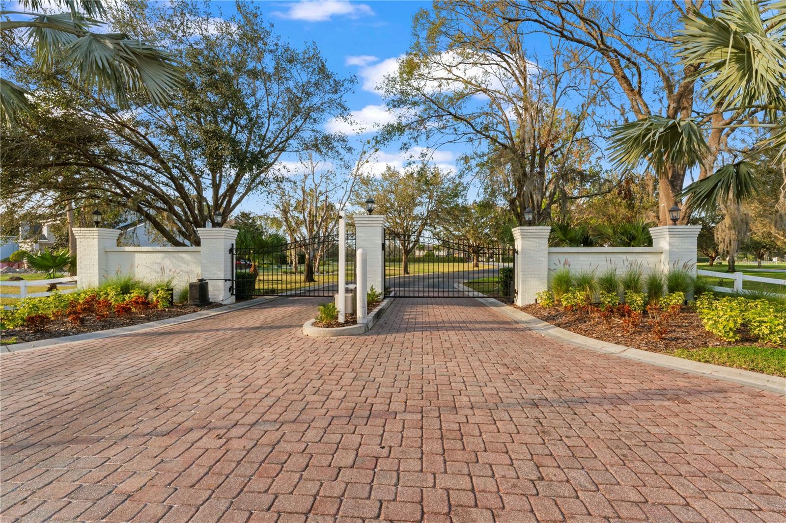 Image 6 of 100 For 11441 Hammock Oaks Court