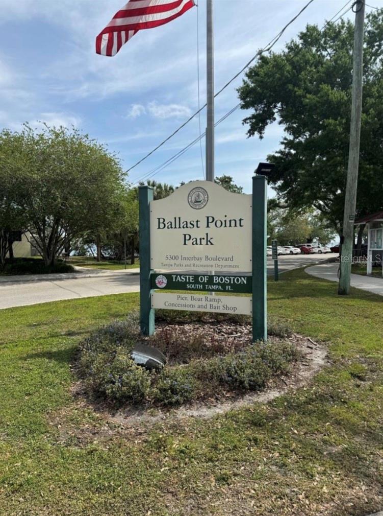 Image 37 of 42 For 5231 Bayshore Boulevard 10