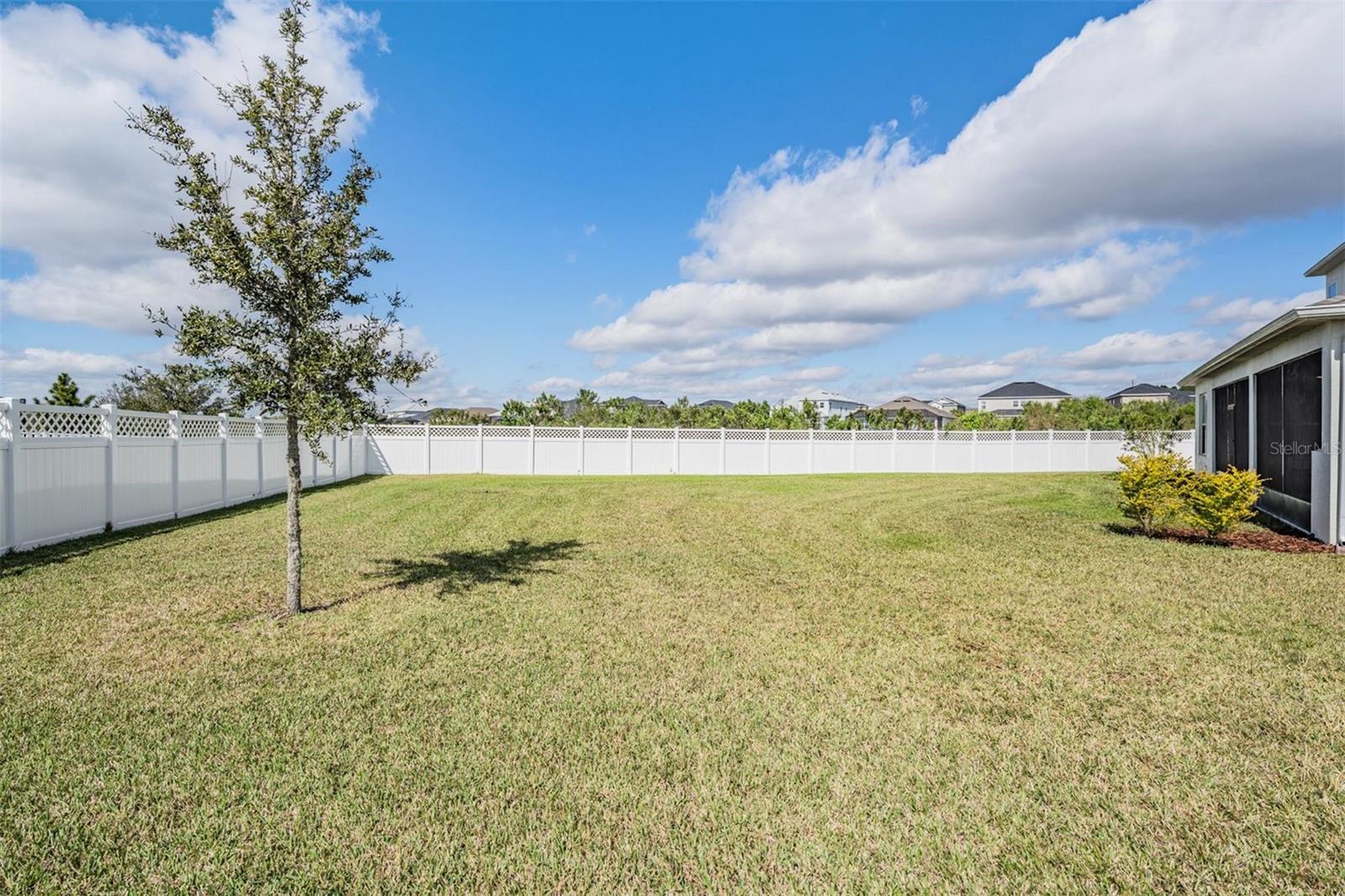 Listing photo id 47 for 6870 Talamore Drive