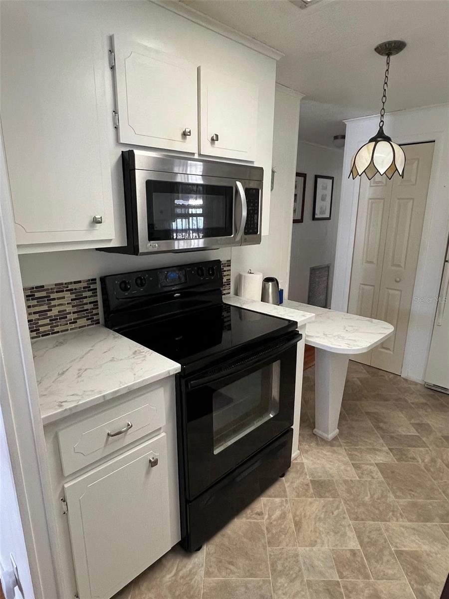 Image 10 of 32 For 37 Palm Forest Drive