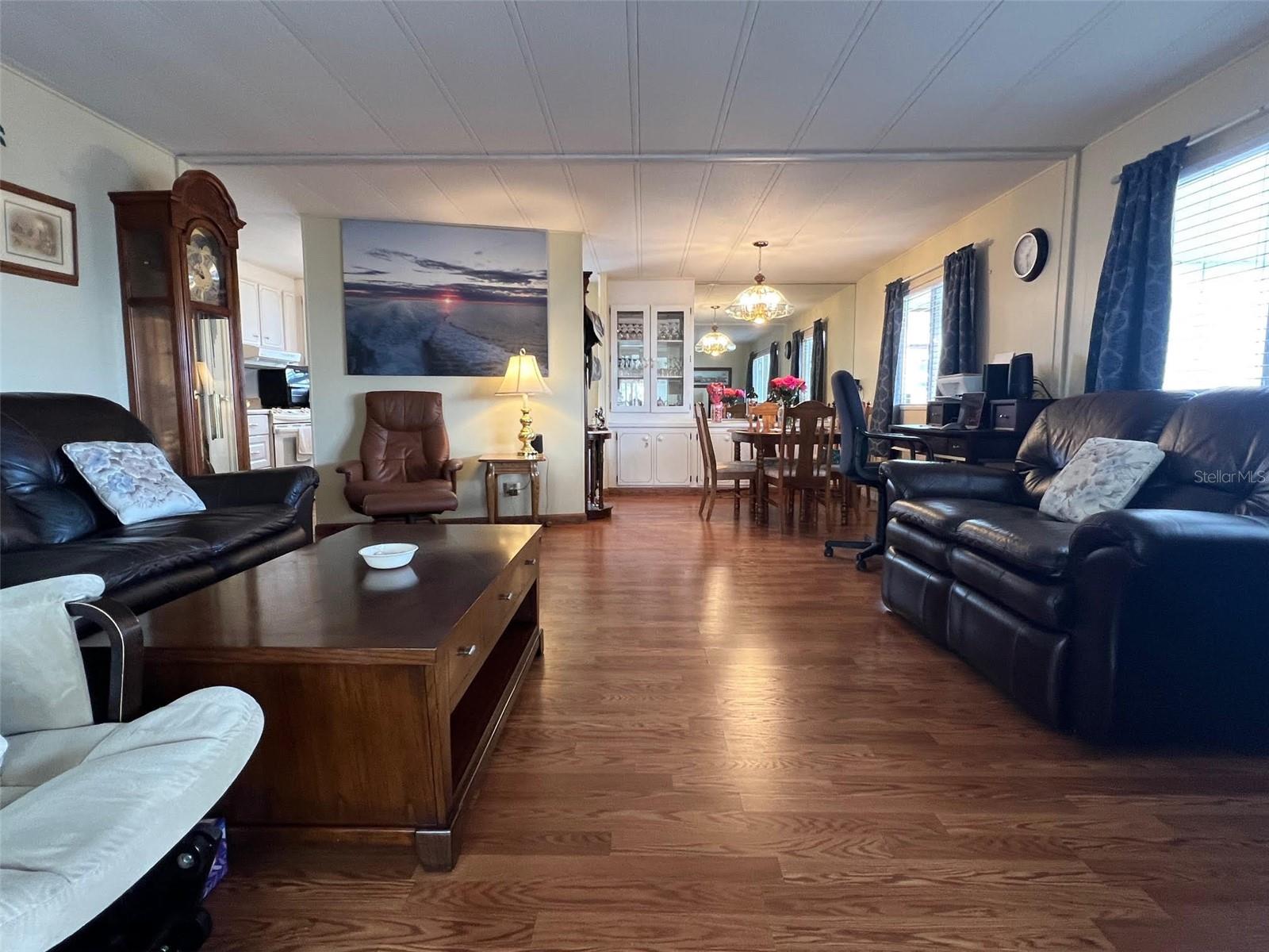 Image 6 of 27 For 12766 Seminole Boulevard 4