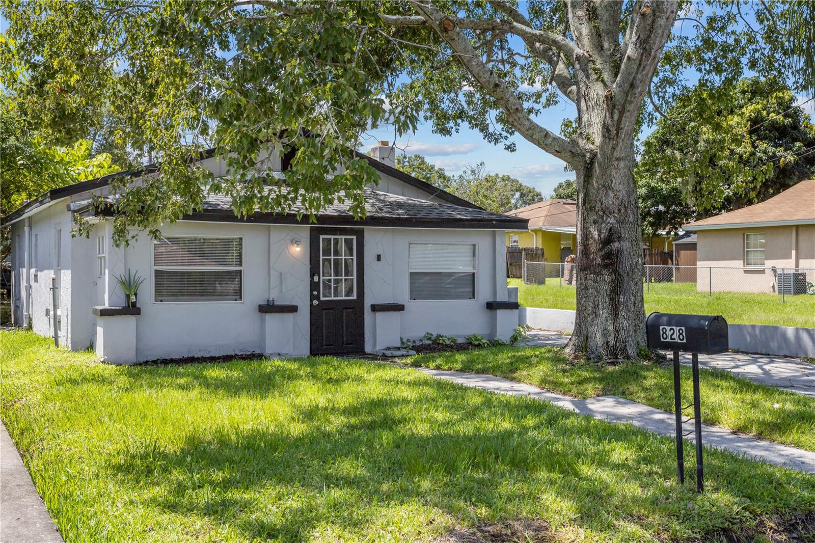 Image 3 of 15 For 828 13th Street