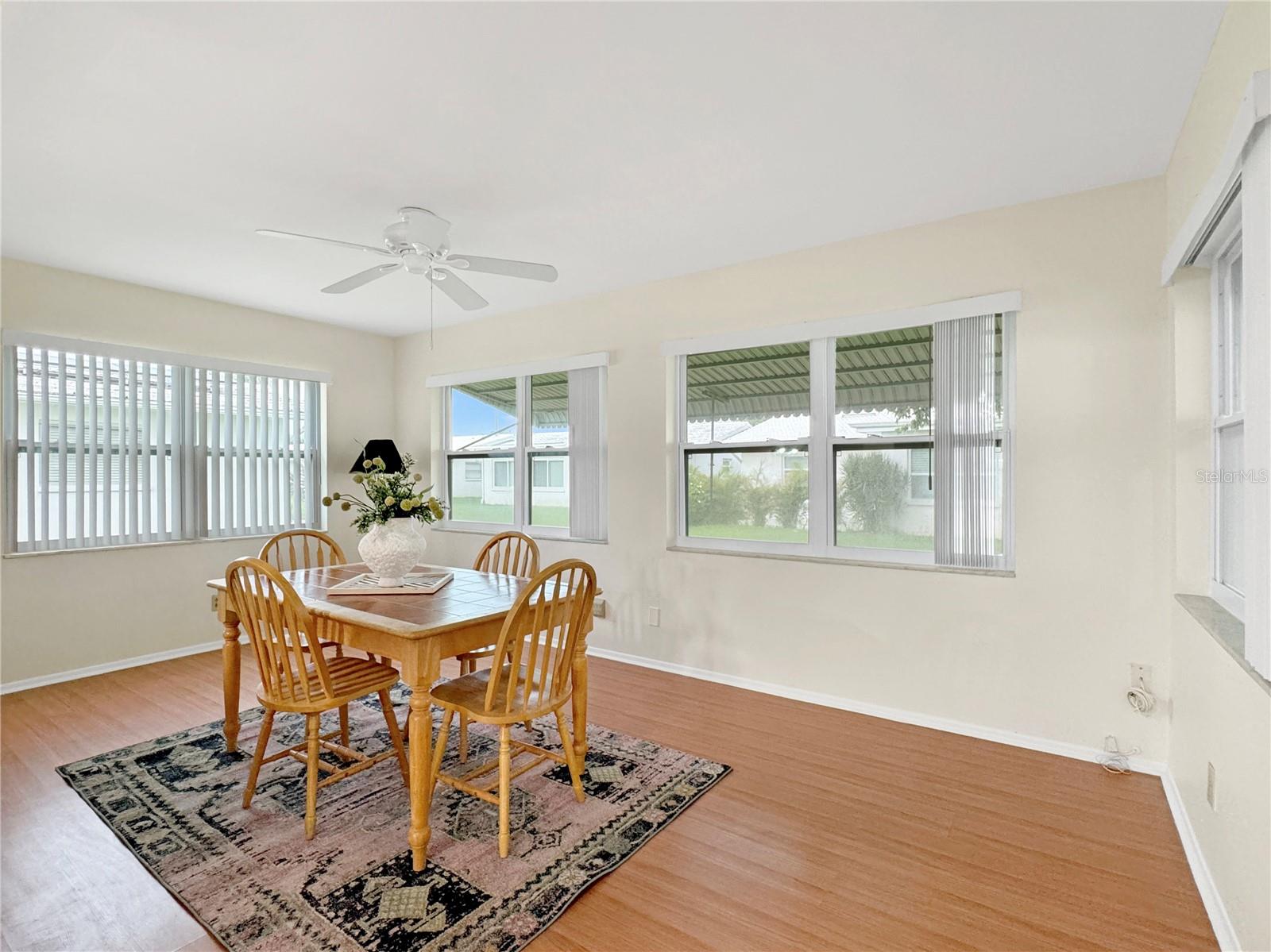 Listing photo id 8 for 9737 36th Way N