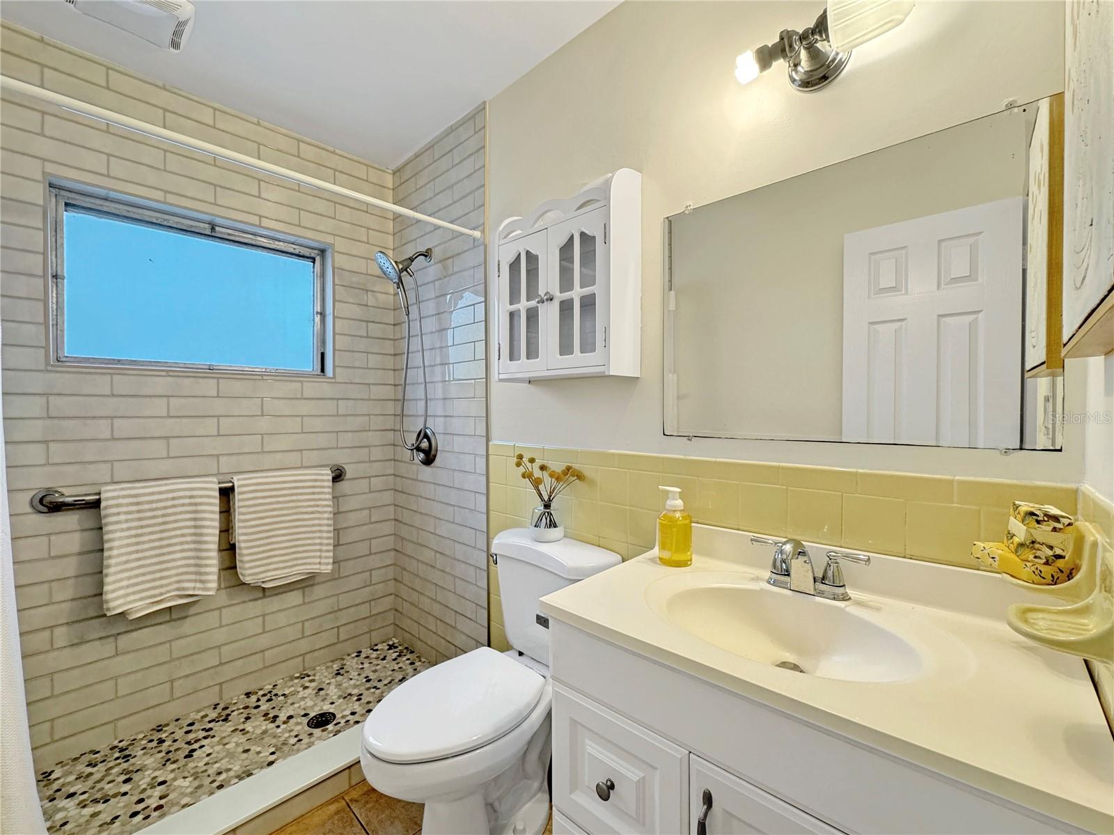 Listing photo id 14 for 9737 36th Way N