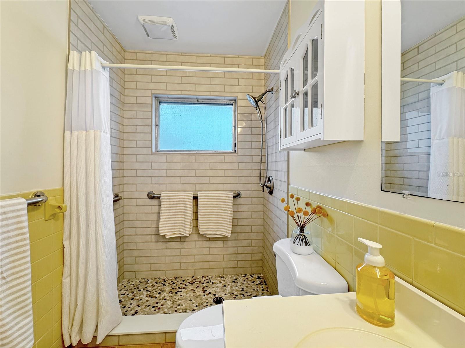 Listing photo id 15 for 9737 36th Way N