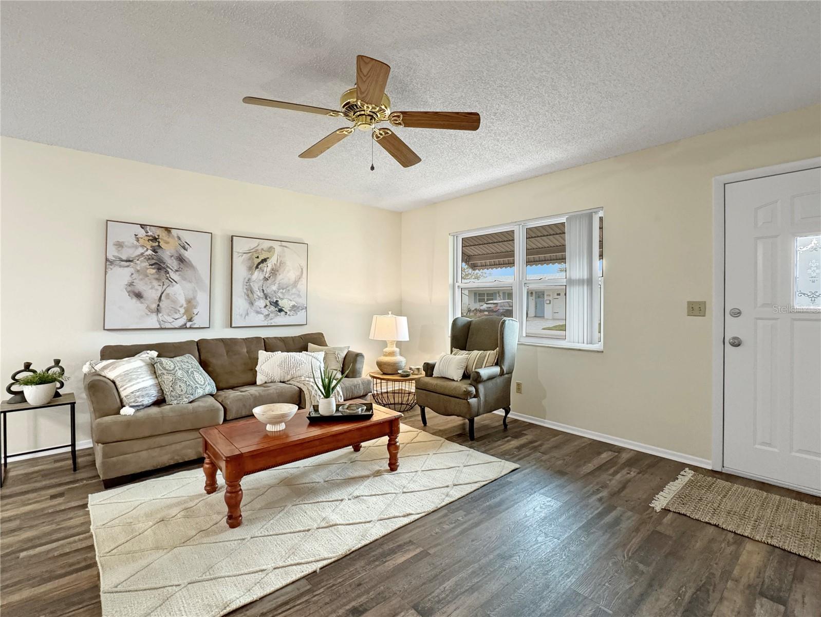 Listing photo id 3 for 9737 36th Way N