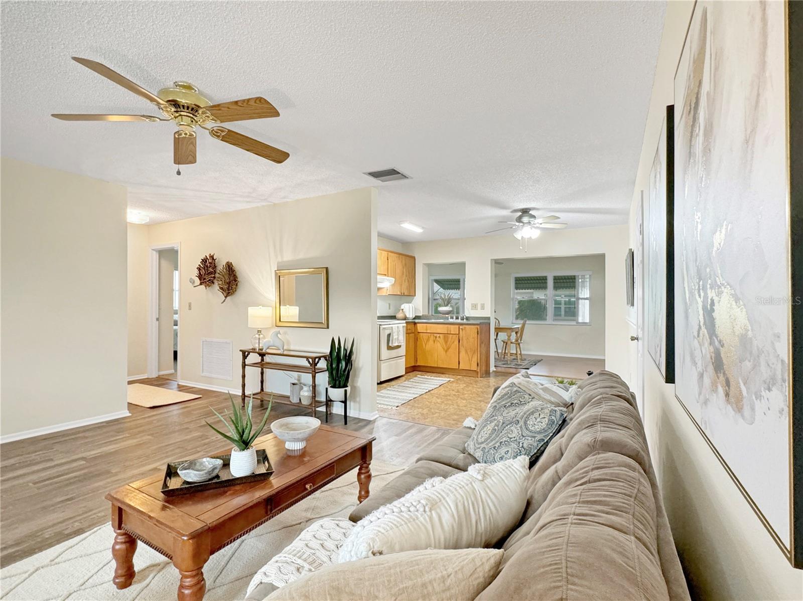 Listing photo id 4 for 9737 36th Way N