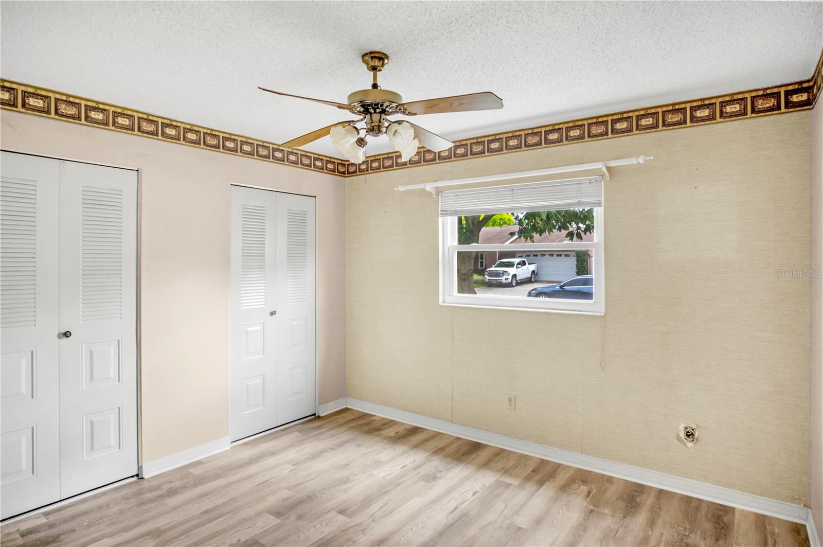 Image 15 of 27 For 7281 61st Avenue N