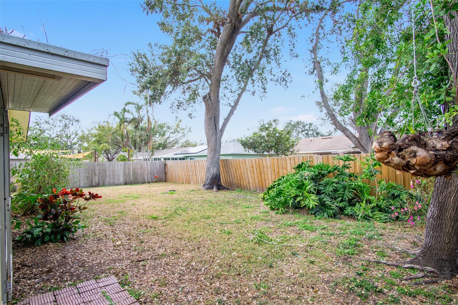 Image 26 of 27 For 7281 61st Avenue N