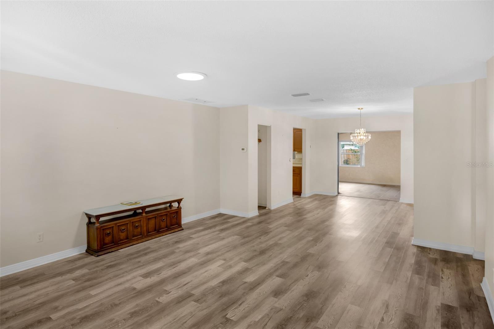 Image 4 of 27 For 7281 61st Avenue N