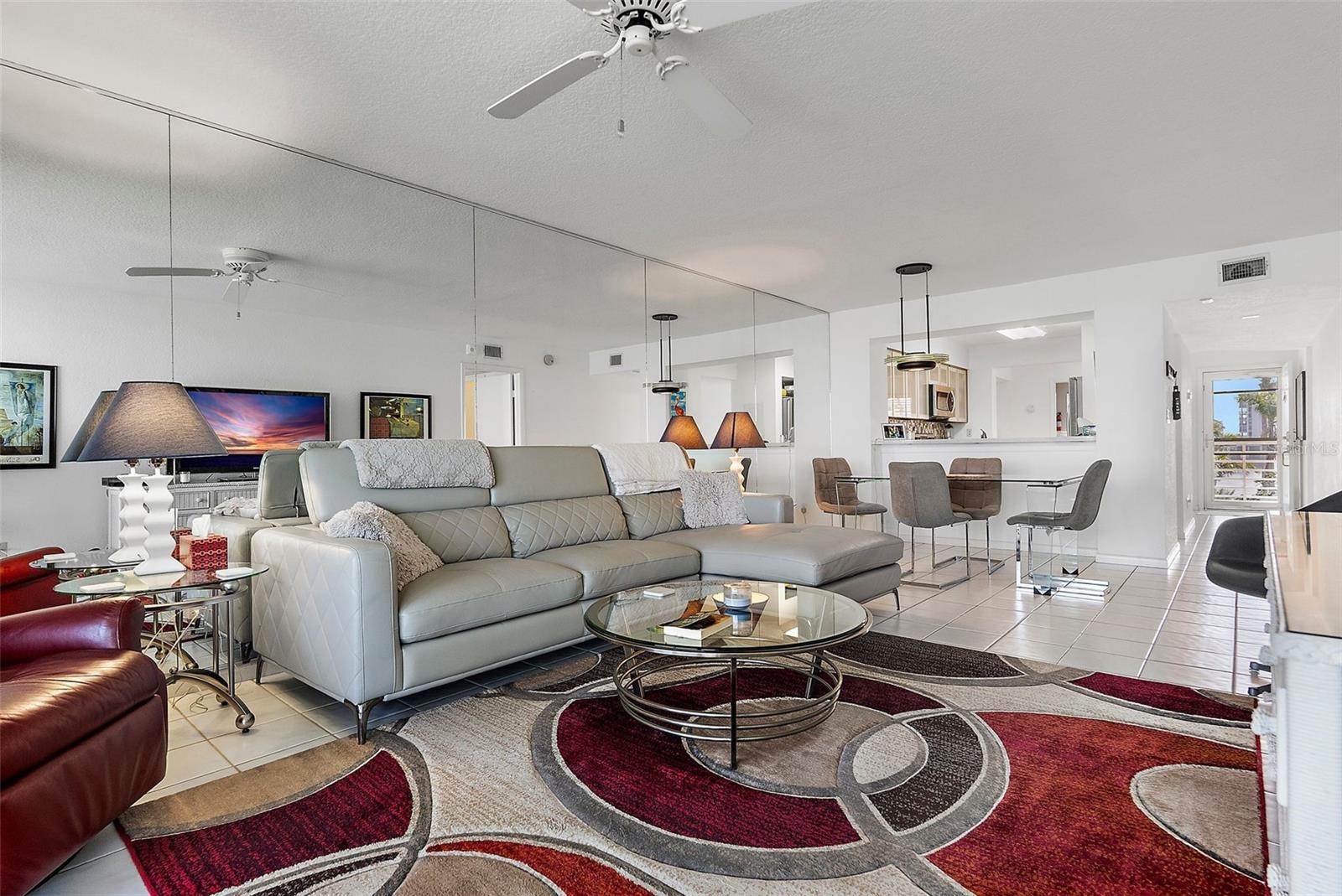 Listing photo id 13 for 6083 Bahia Del Mar Circle 359