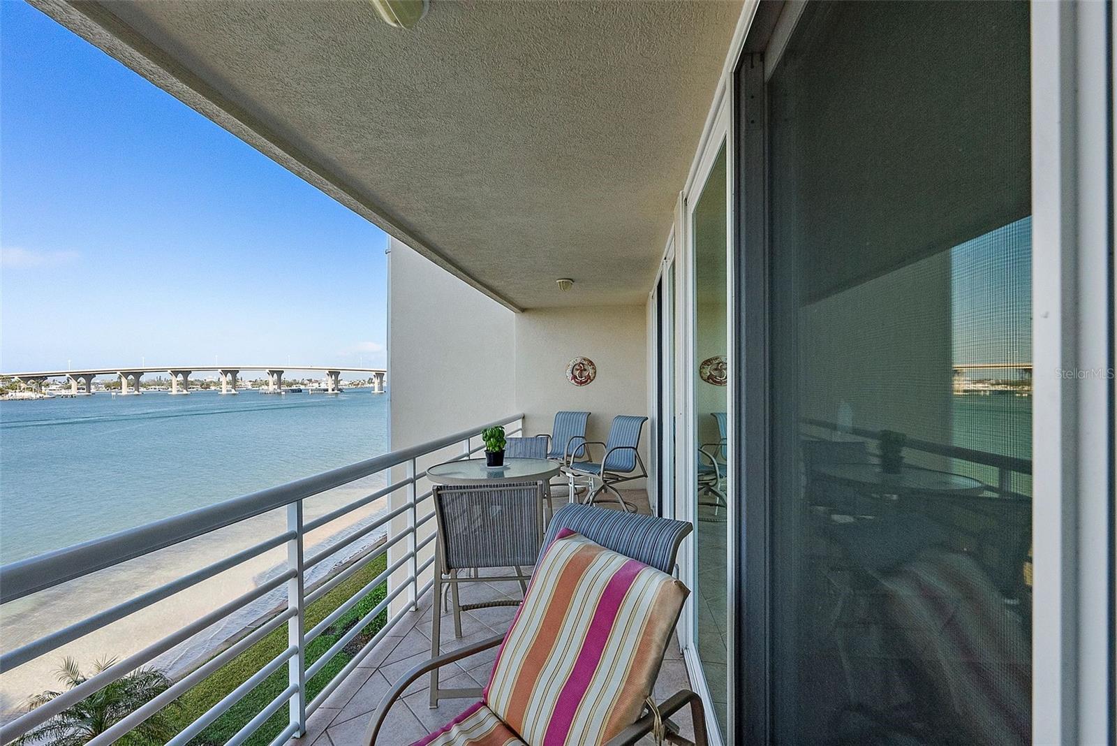 Listing photo id 30 for 6083 Bahia Del Mar Circle 359