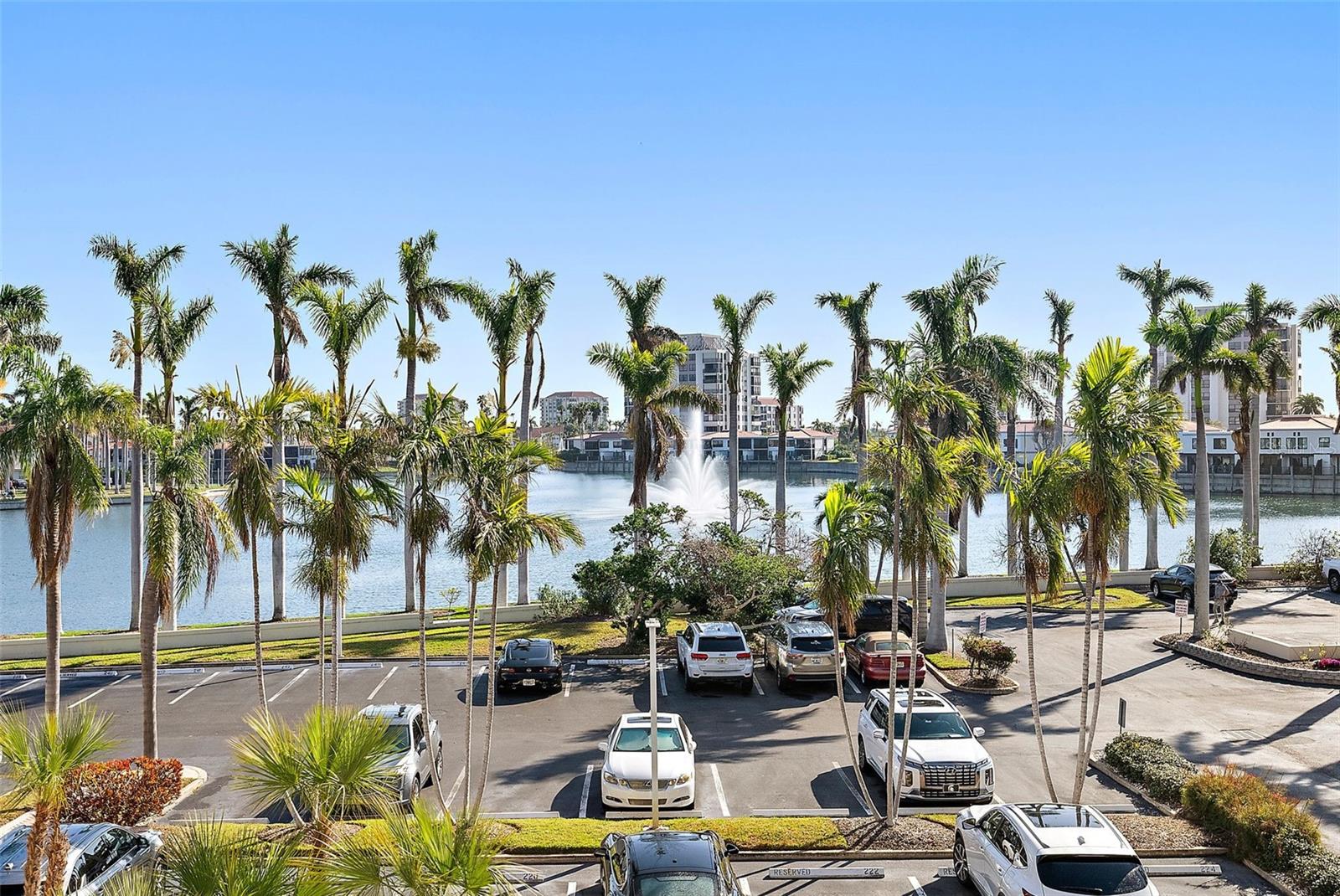 Listing photo id 31 for 6083 Bahia Del Mar Circle 359