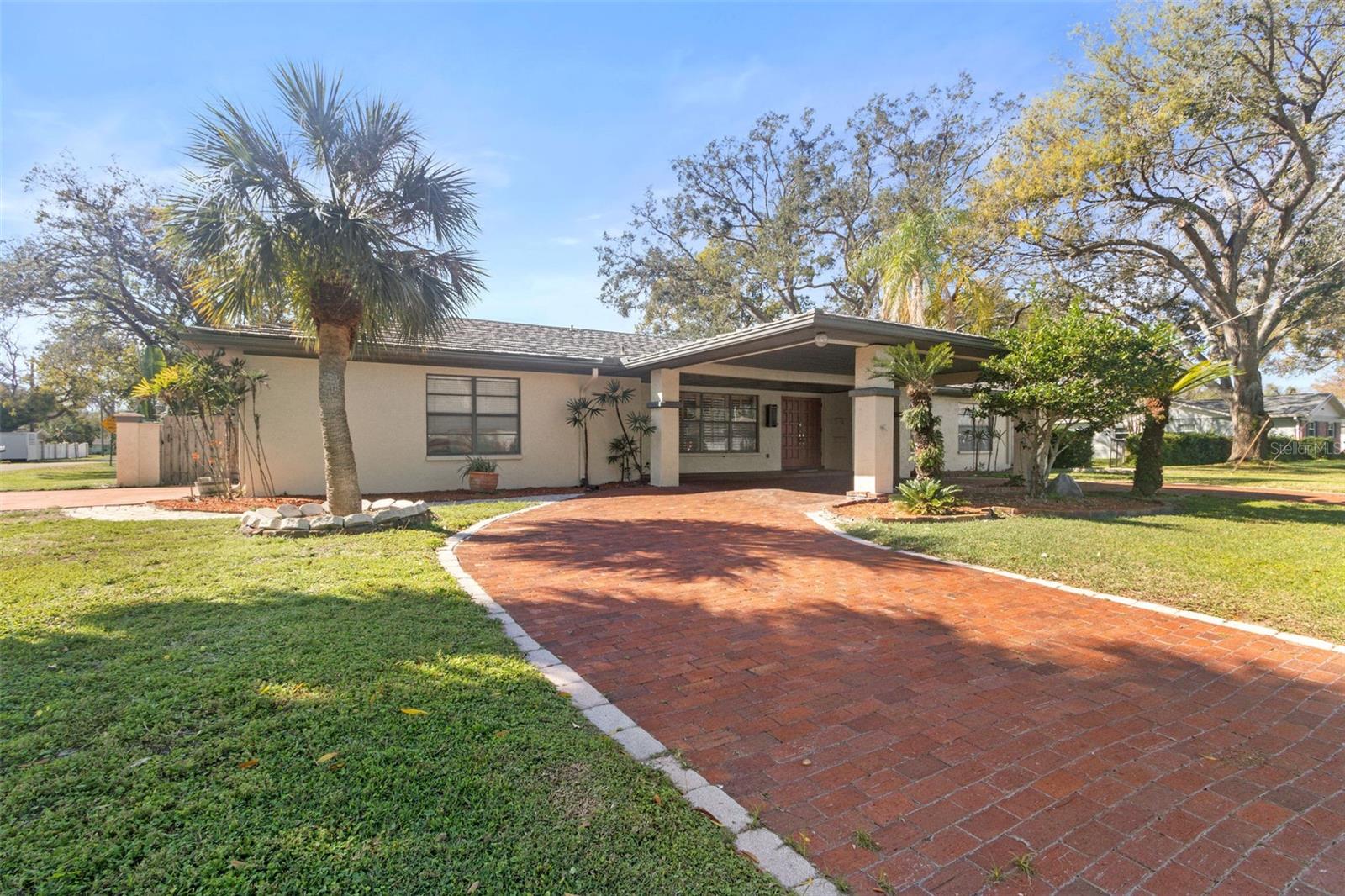 Details for 4002 Hudson Terrace, TAMPA, FL 33618