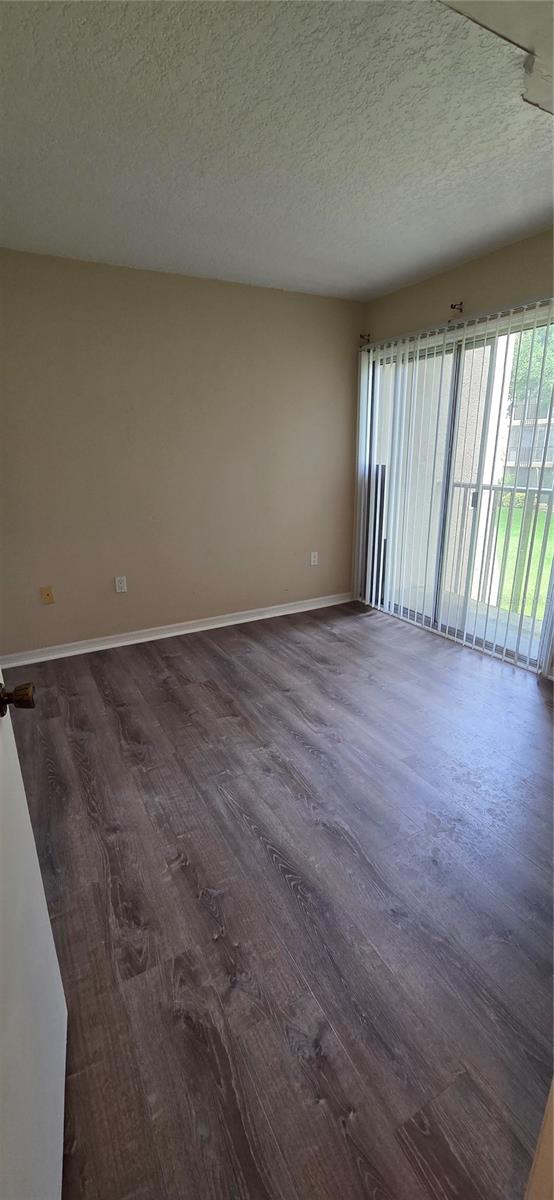 Listing photo id 23 for 90 Highland Avenue 224