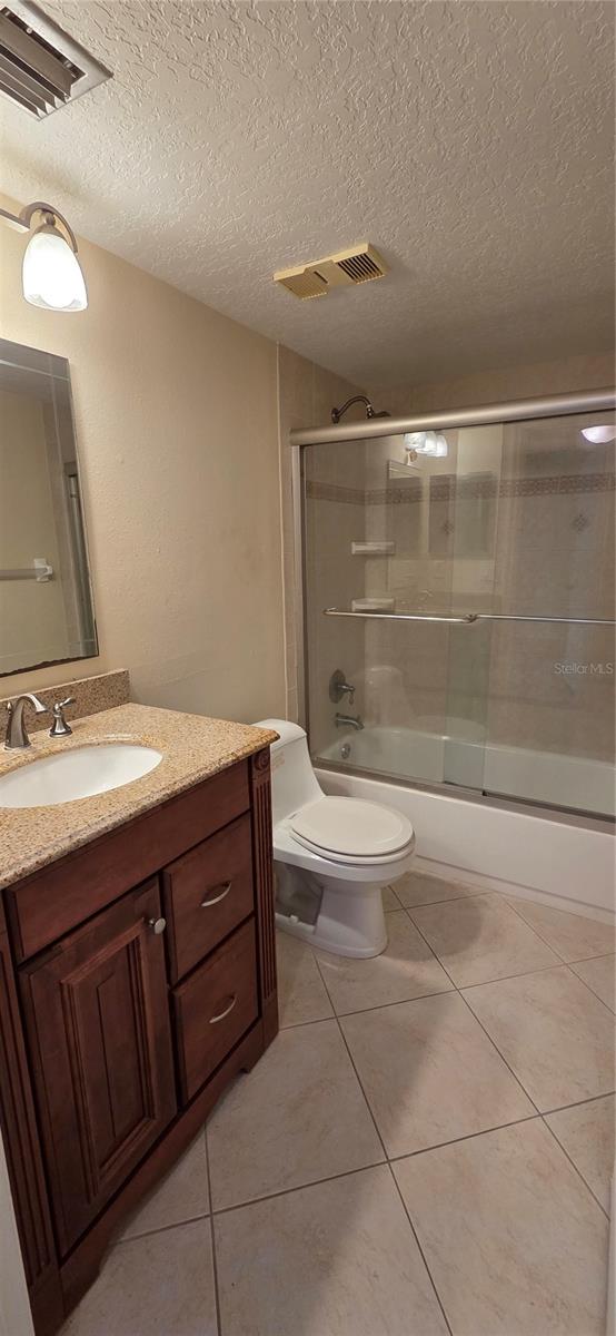 Listing photo id 24 for 90 Highland Avenue 224