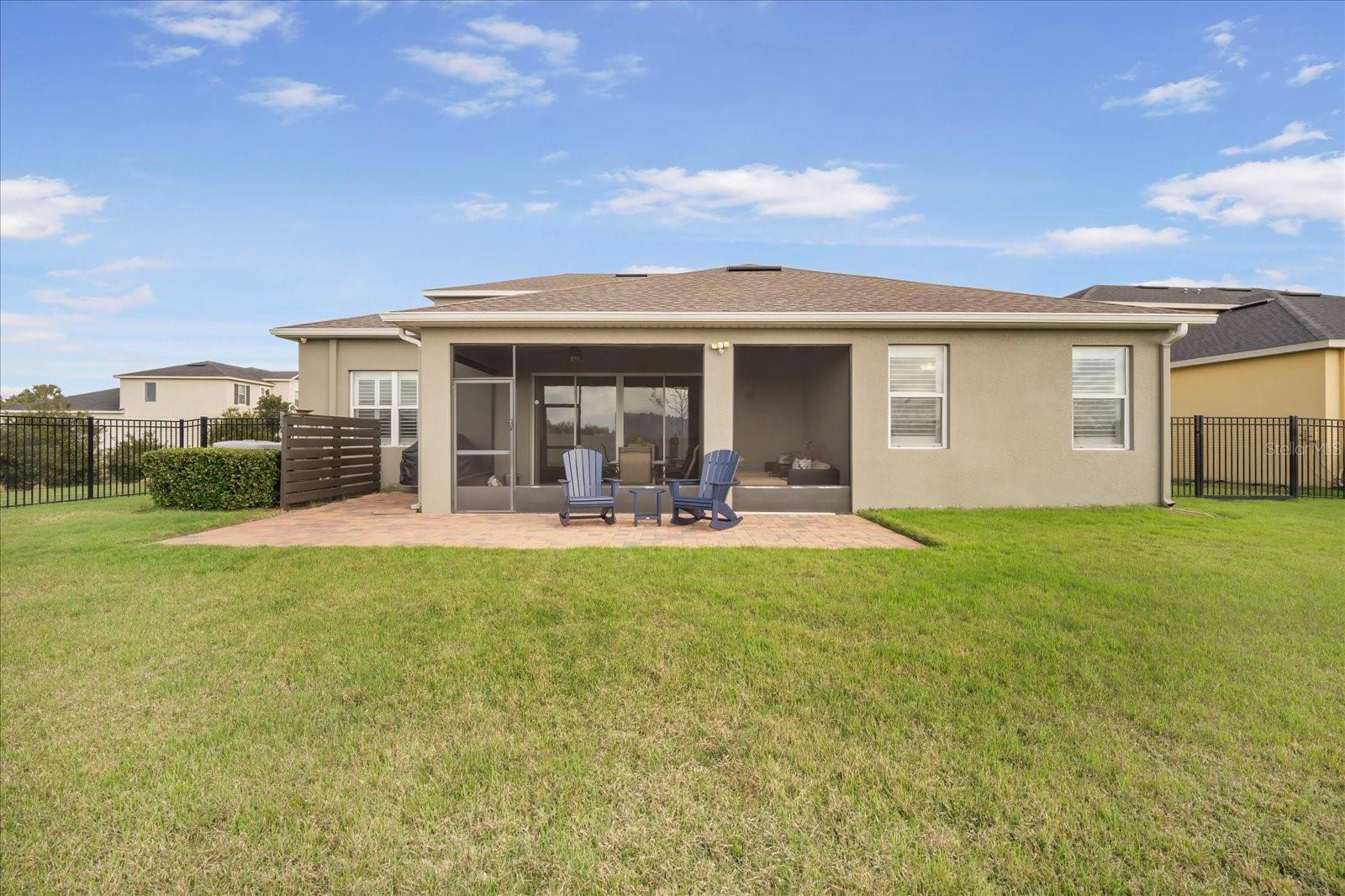 Listing photo id 22 for 11834 Lake Lucaya Drive