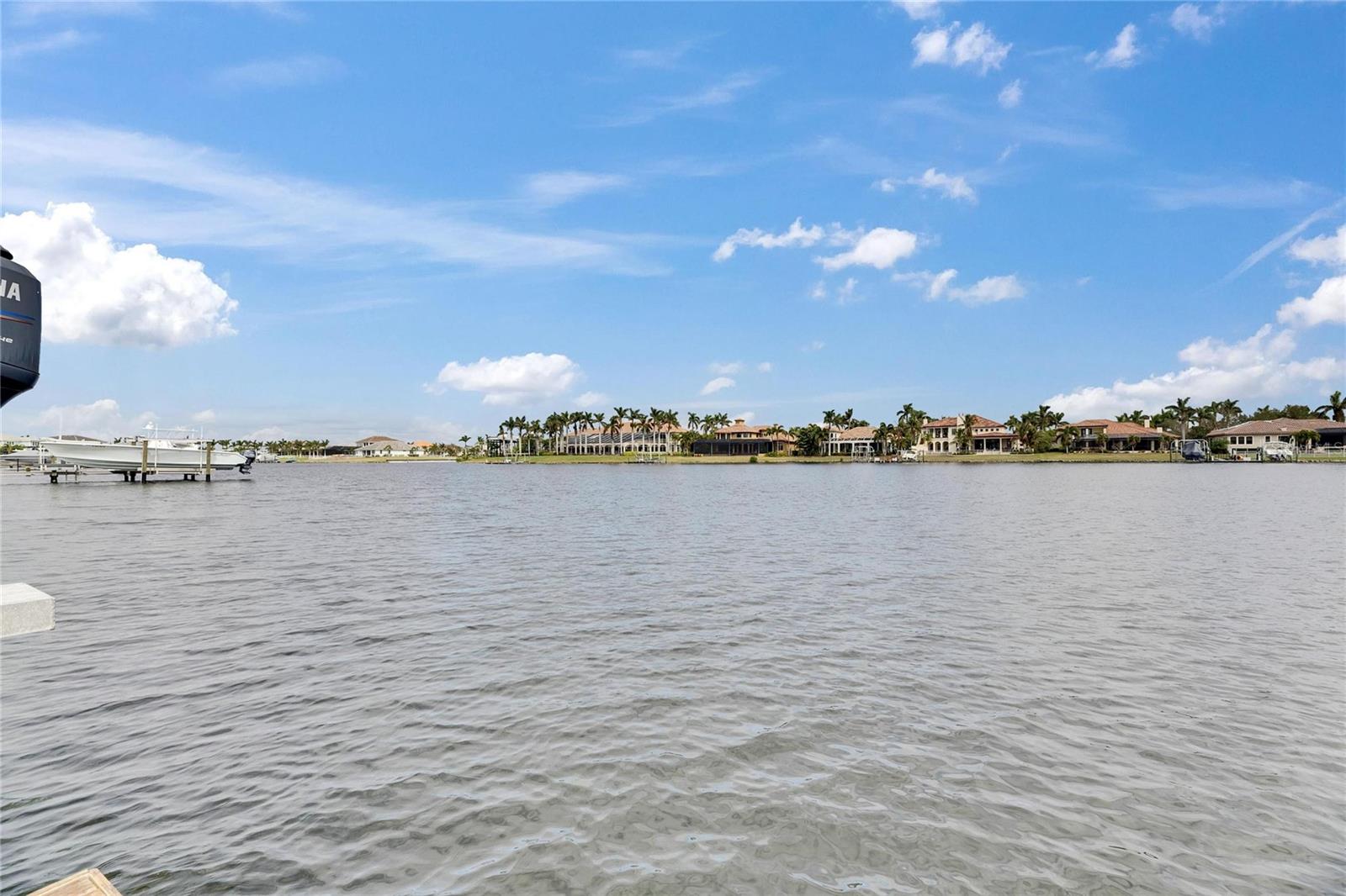 Listing photo id 78 for 735 Manns Harbor Drive