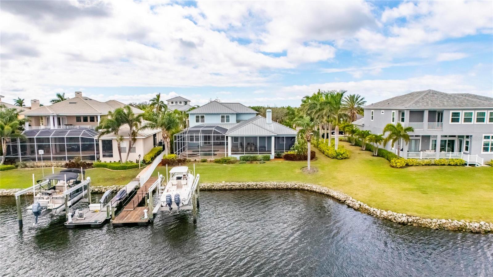 Listing photo id 91 for 735 Manns Harbor Drive