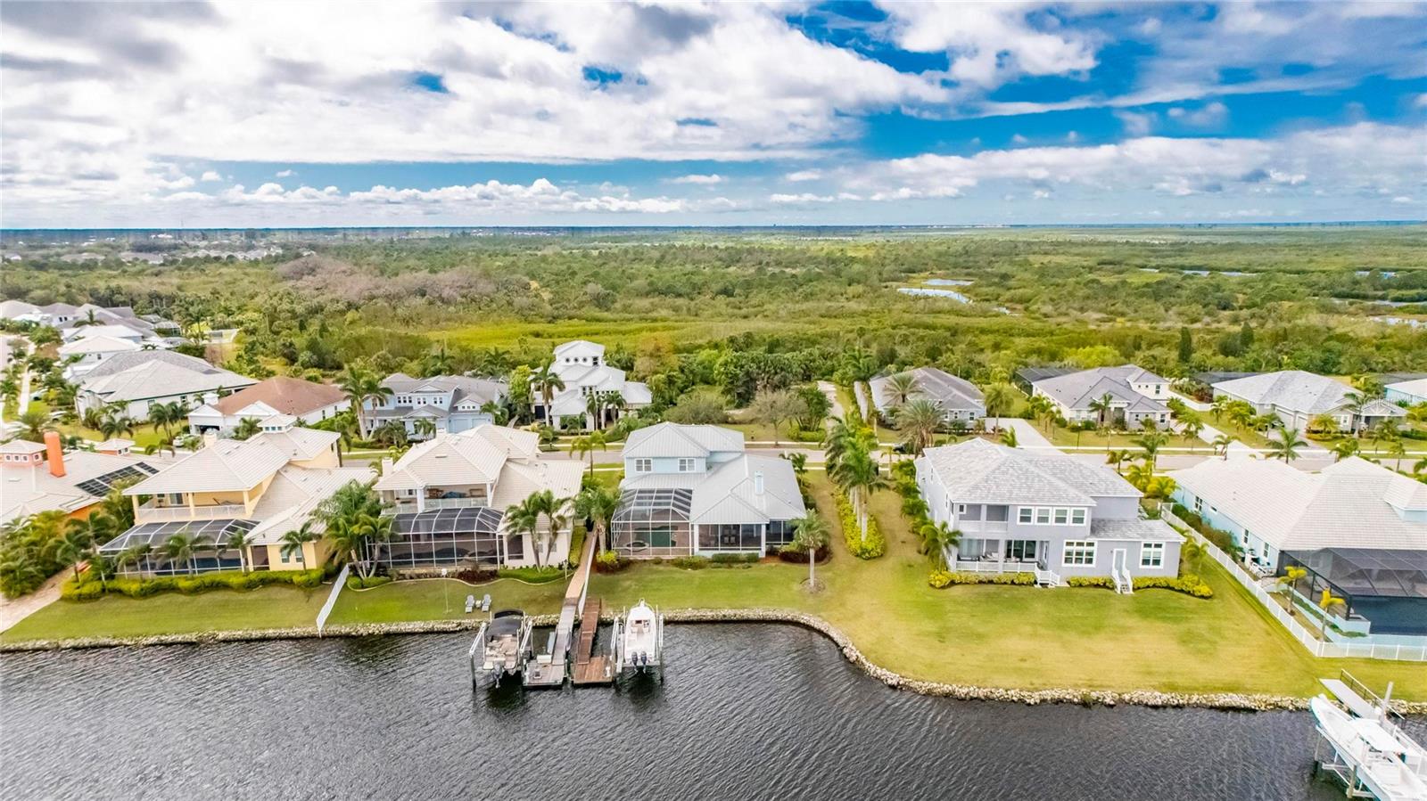 Listing photo id 93 for 735 Manns Harbor Drive