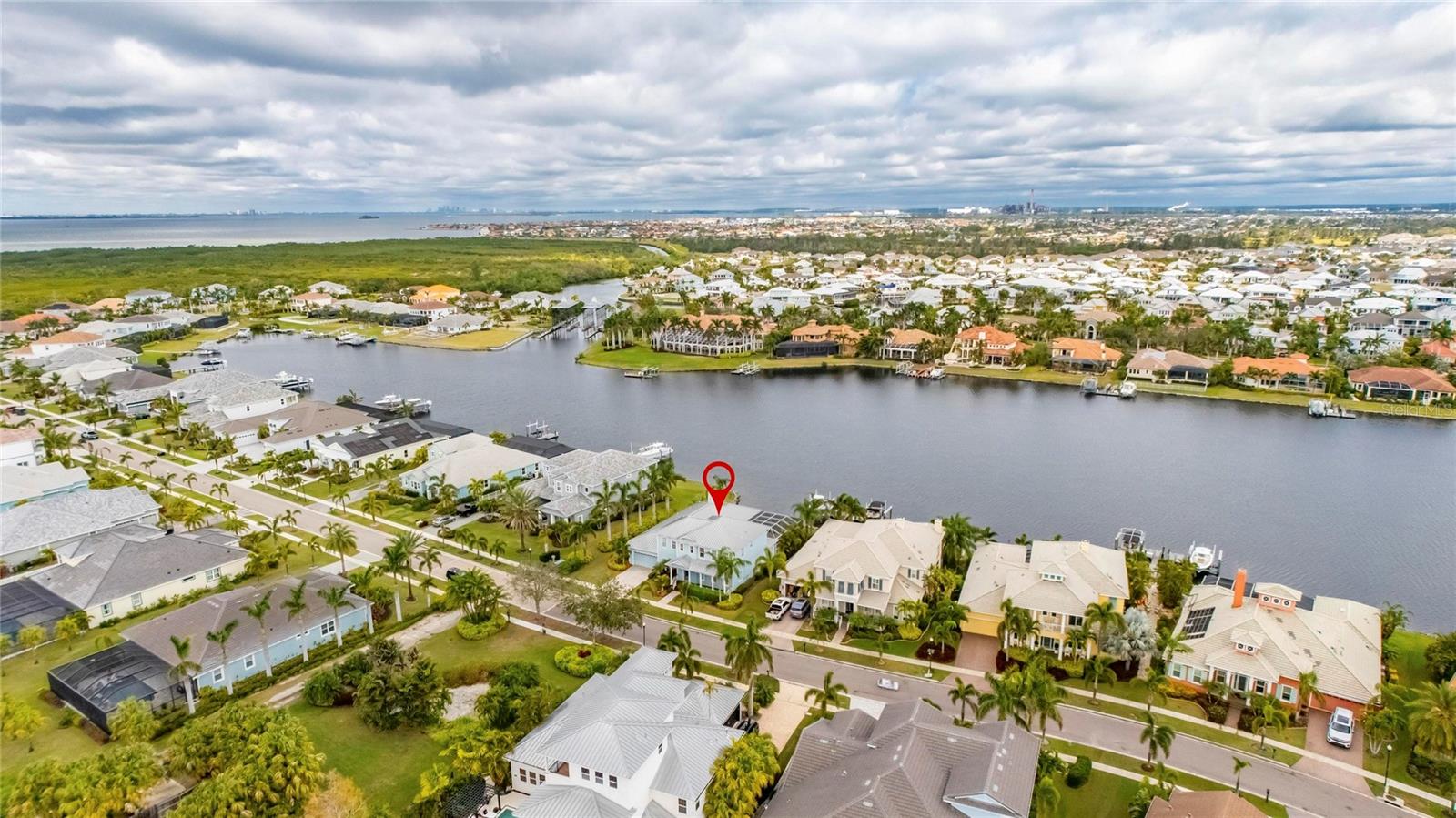 Listing photo id 96 for 735 Manns Harbor Drive