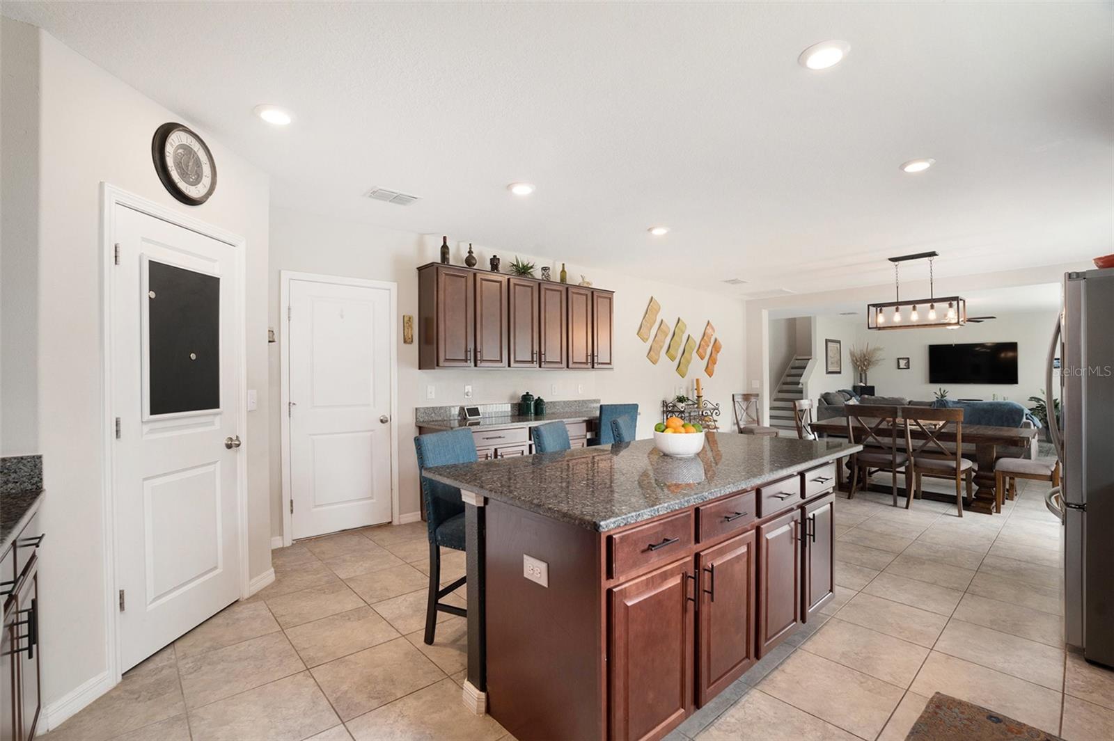 Listing photo id 12 for 35958 Saddle Palm Way