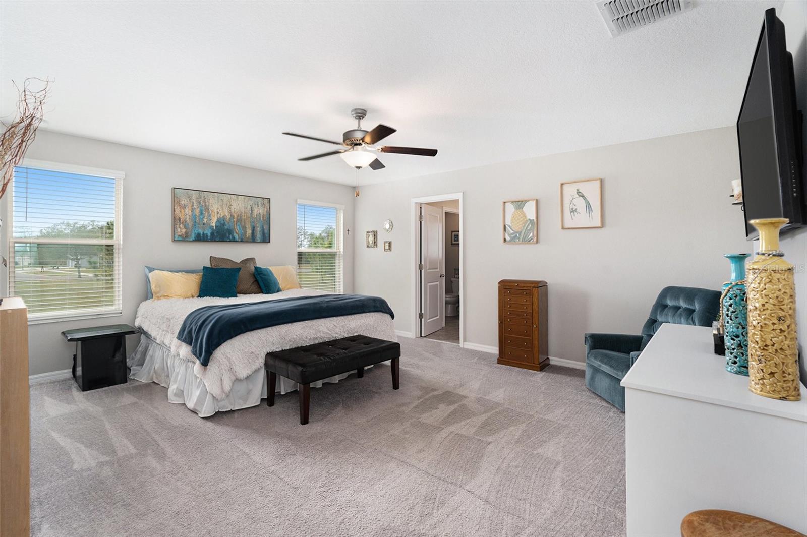 Listing photo id 17 for 35958 Saddle Palm Way