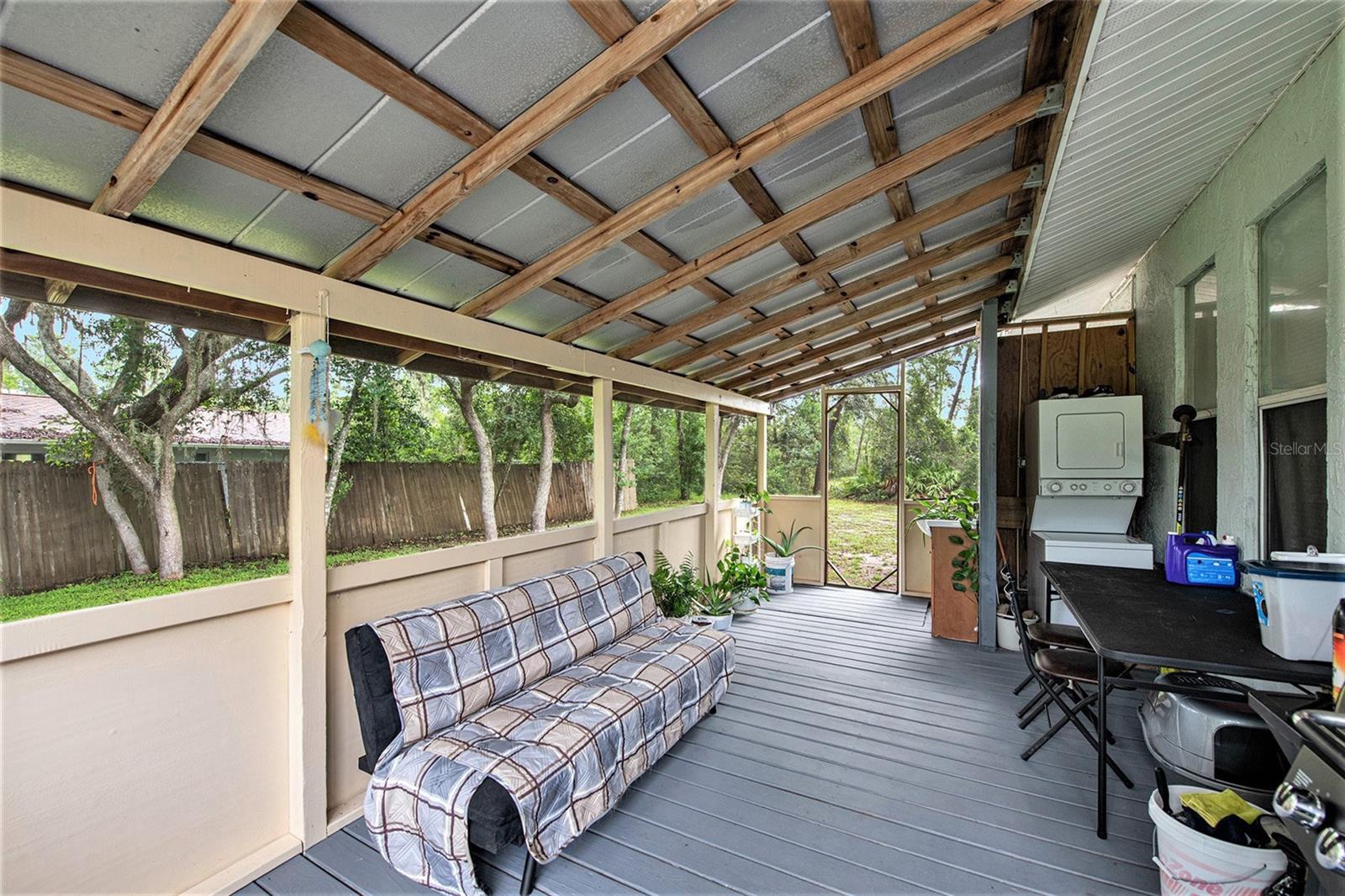 Listing photo id 21 for 12651 Tinley Road