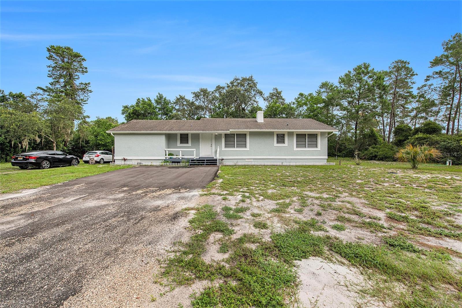 Listing photo id 3 for 12651 Tinley Road